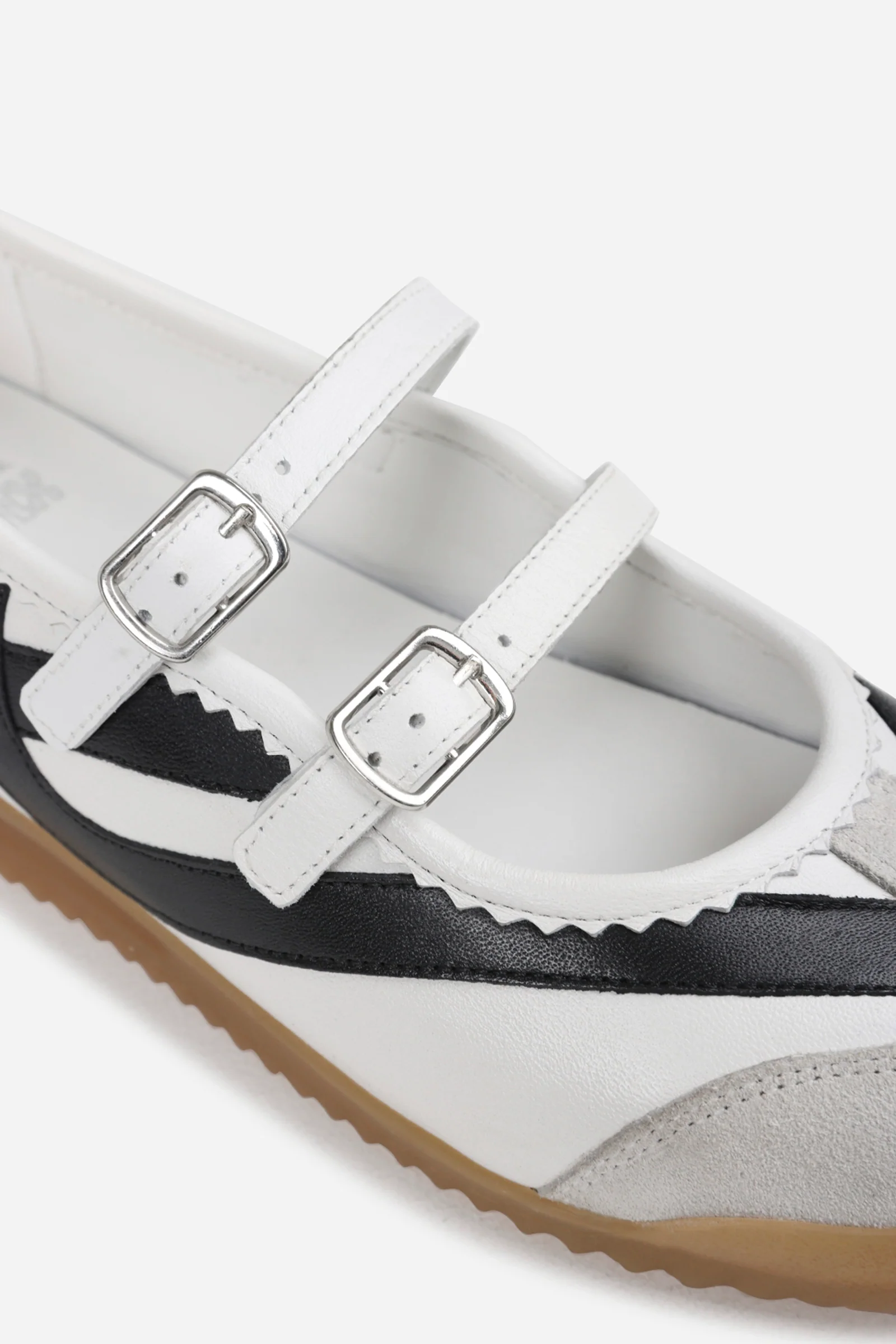 cli-oo | off white/black/gum - Image 6