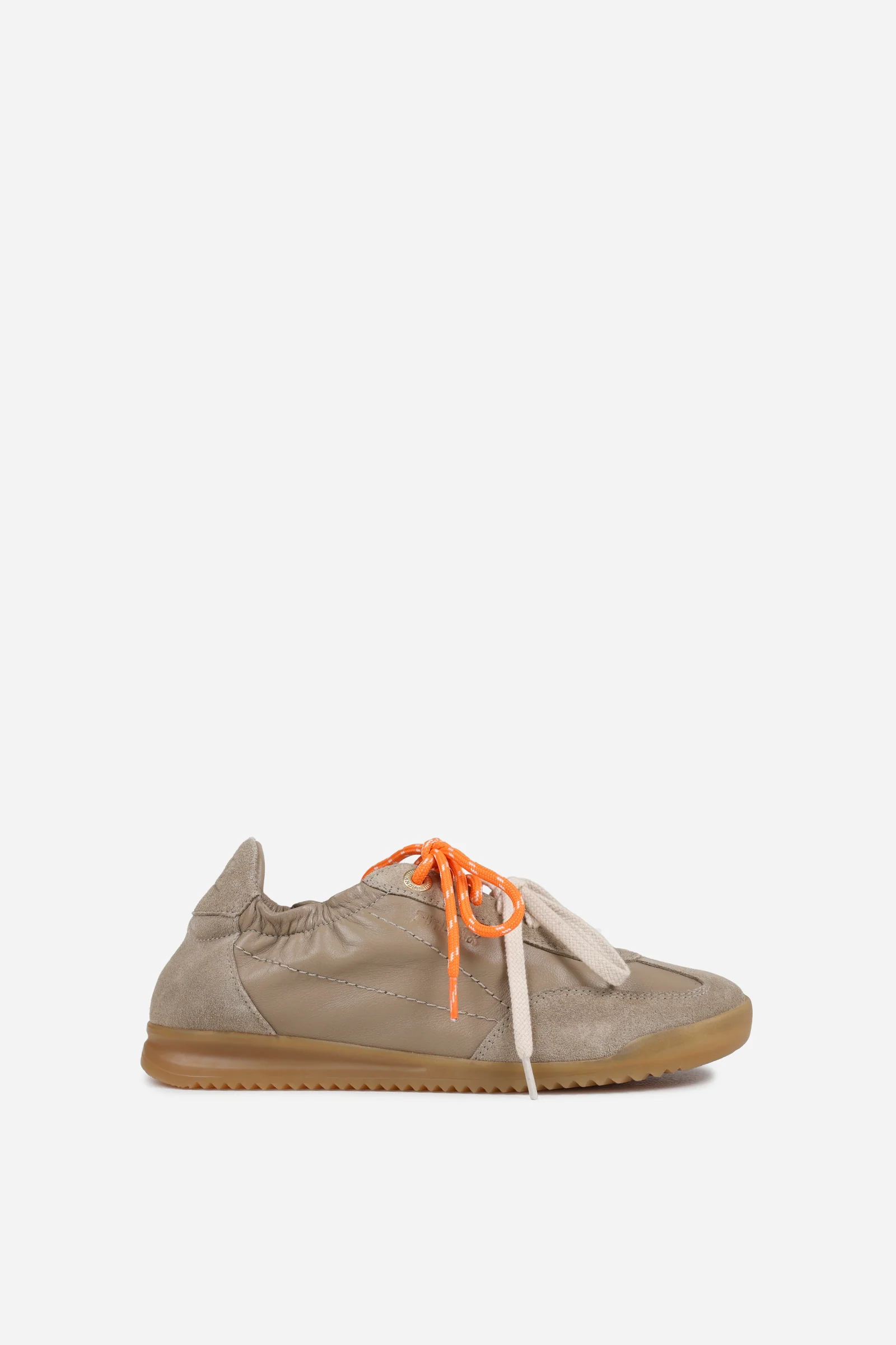 Cli-oo | sand/gum